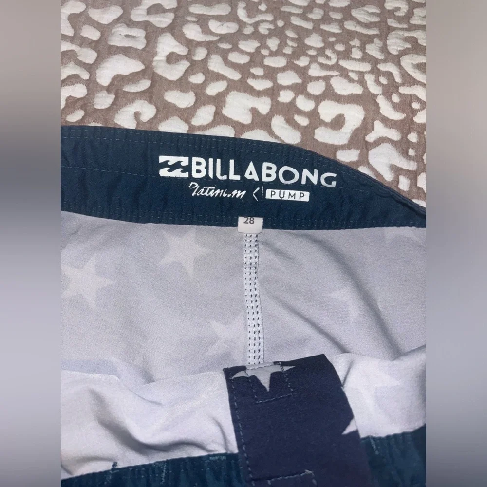 BillaBong platinum pump USA print swim trunks